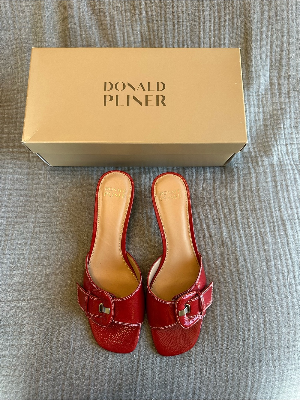 Donald Pliner Cherry Red Leather Slide Sandals 9.5